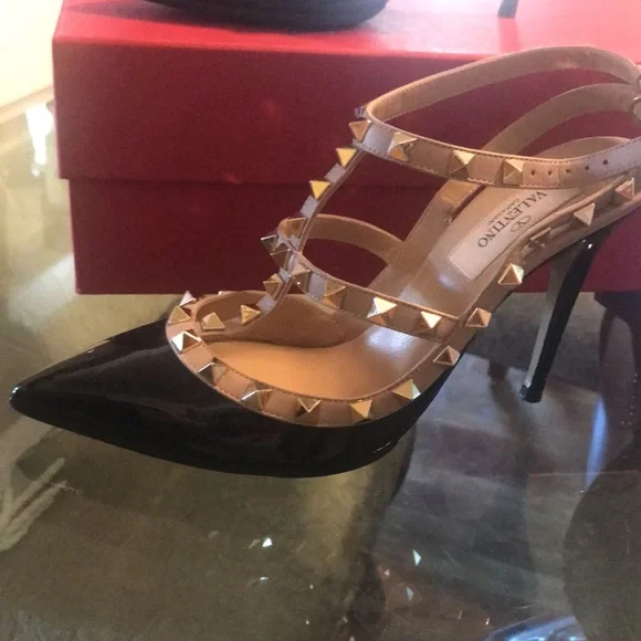 Like New Valentinos 36 - Picture 2 of 6